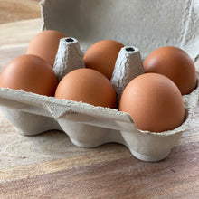 Load image into Gallery viewer, Eggs Medium Free Range x 6
